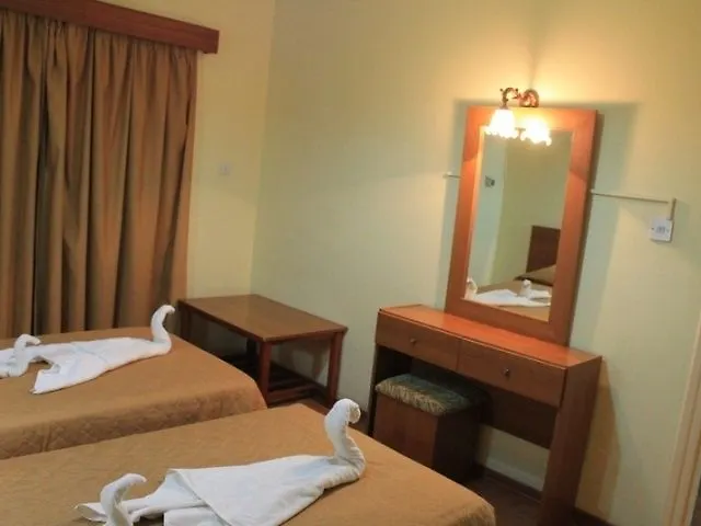 Nick'S Hotel Apartments Ayia Napa 2*,